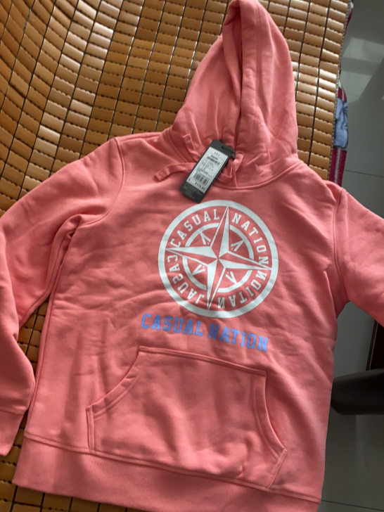 全新品牌加绒卫衣，品质自己看吧，孩子穿着小...