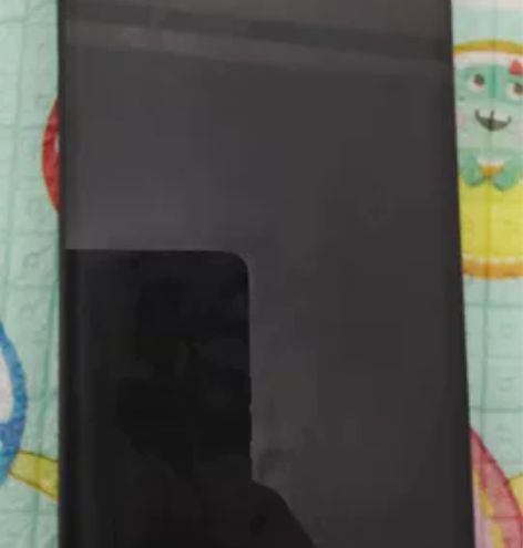 苹果12黑 电量78 轻微掉漆 其他都正常...