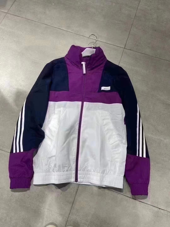 Adidas 拼接撞色设计 经典三道杠 隐...