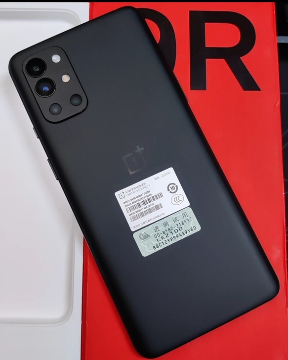 一加 OnePlus 9R 5G旗舰120...