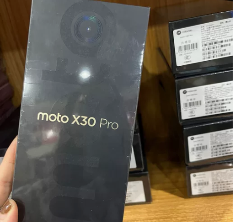 摩托罗拉moto X30 Pro 全新骁龙...
