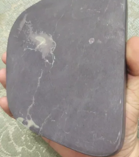 端砚鱼田坑1号，可看视频，石品丰富，下发快...