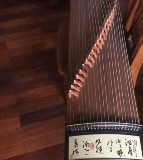 古筝，上海自提 时间有点久，但是没用过的古...