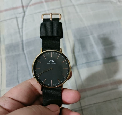 正品dw，上学的时候买的，现在出售#鞋控的...