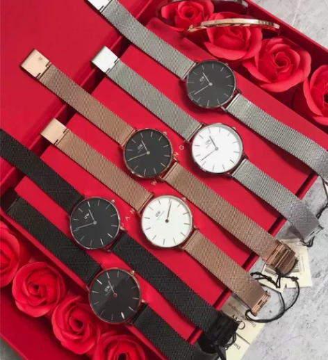 情人节礼物套盒dw手表手镯玫瑰礼盒，七夕必...