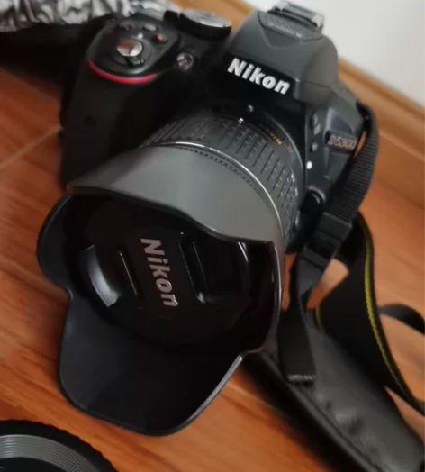 尼康(Nikon)D5300单反相机入门级...