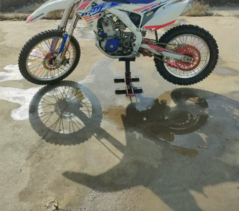 波速尔猎豹m2越野摩托车，板板正正冷热一枪...