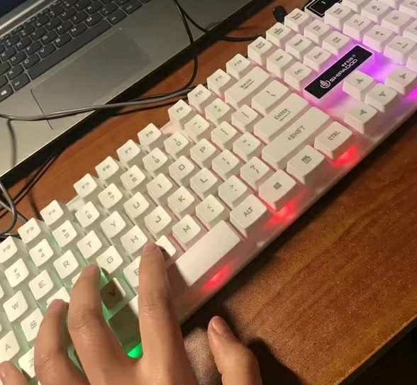 吃鸡键盘鼠标套装悬浮机械手感键盘有线键鼠套...