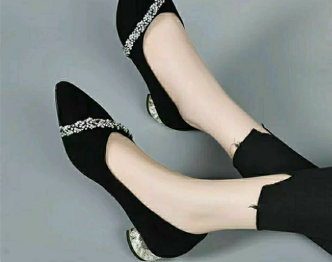 小皮鞋单鞋粗跟休闲百搭尖头平底厚底黑色低跟...