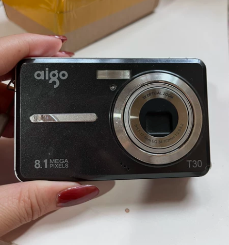 爱国者T30不知好坏，当配件机出，成色如图...