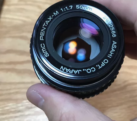 Pentax 好成色50/1.7，调焦顺滑...