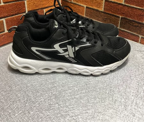 特步品牌 44码 运动鞋跑步鞋轻便舒适透气...