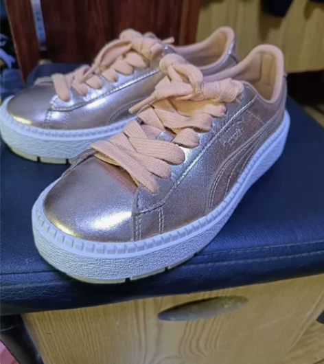 PUMA彪马女士松糕底休闲运动板鞋，鞋码3...