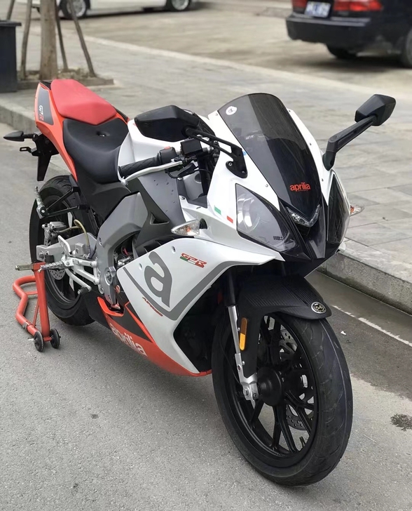全新公路赛车二手摩托车精品车本田，铃木，雅...