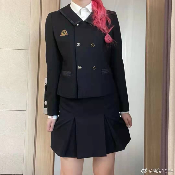 【收】世轮中学西服91-97码