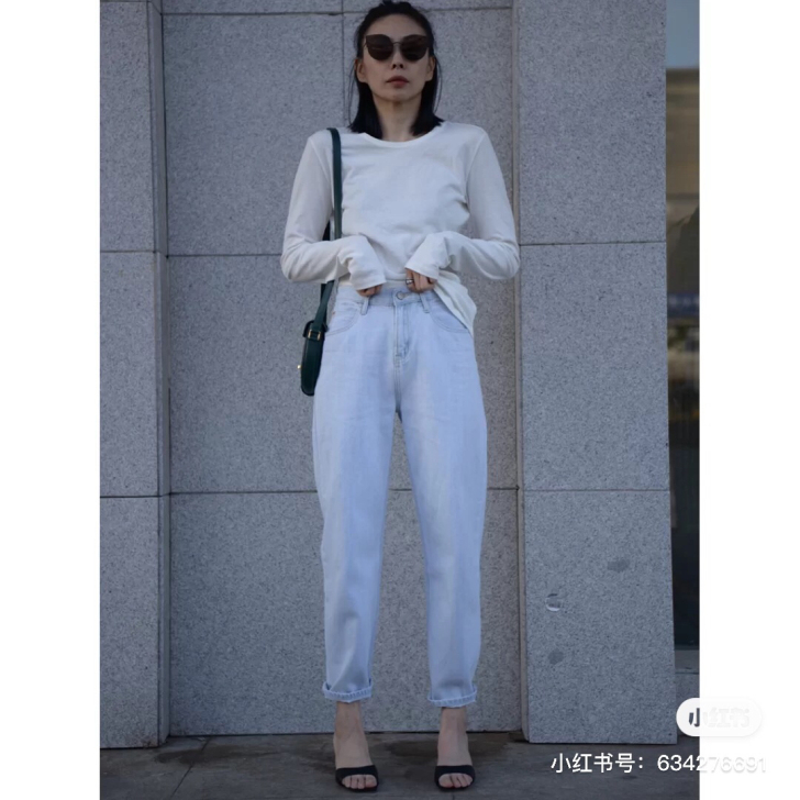 l-lanwang小红书红人最会穿浅色牛仔...
