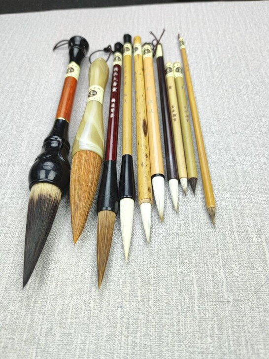 清仓处理乱卖价10支毛笔72元一起打包带走...