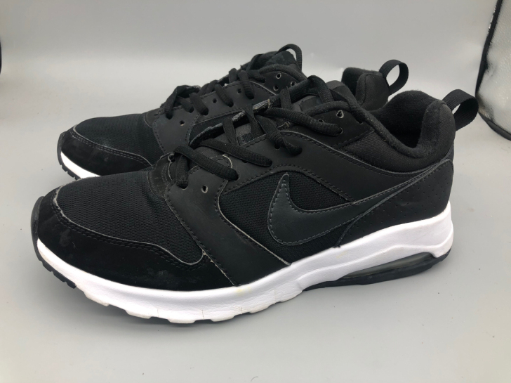 41码 二手正品nike 气垫跑鞋