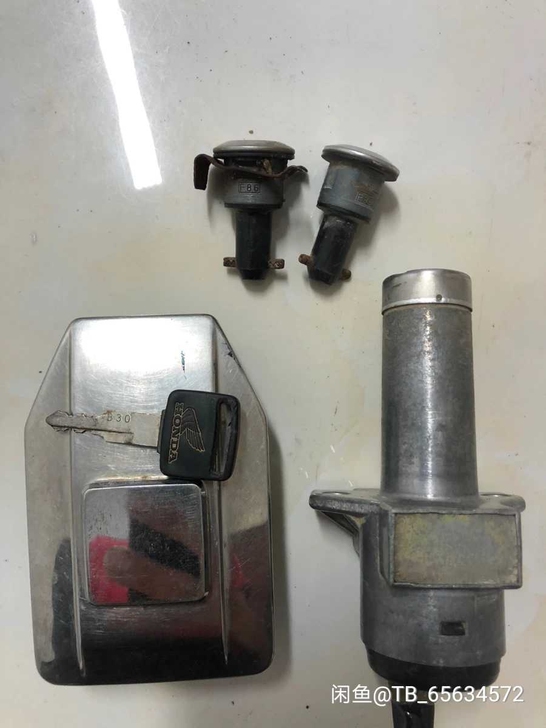 五羊125钥匙门一套，原车号码。