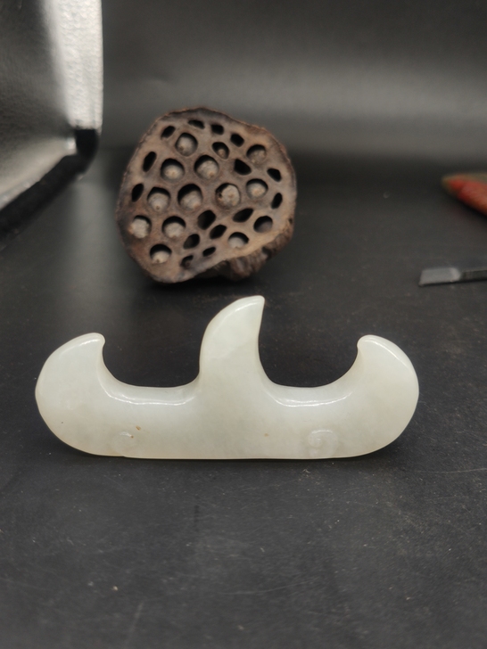 古玩玉器。笔架