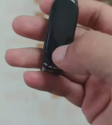 小米手环5，正常使用痕迹，换过表带，有充电...
