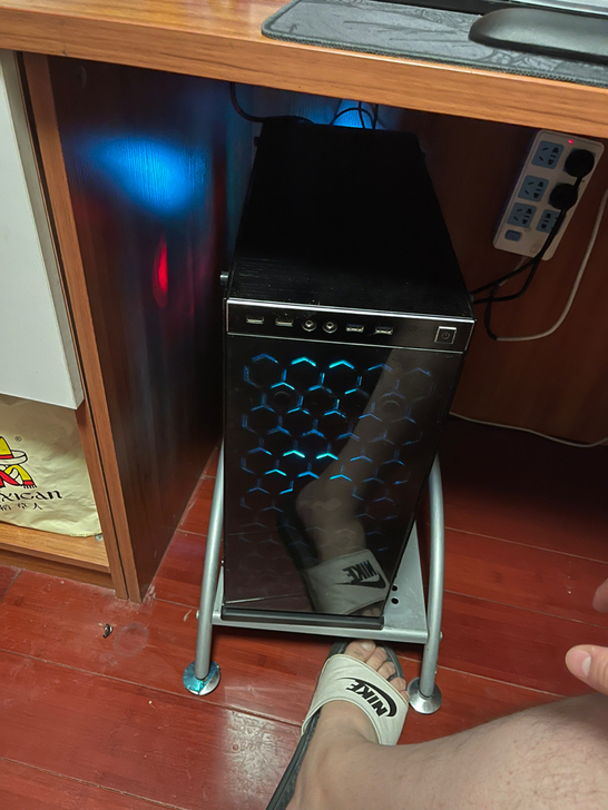 电脑主机出（无显卡），cpui7 9700...