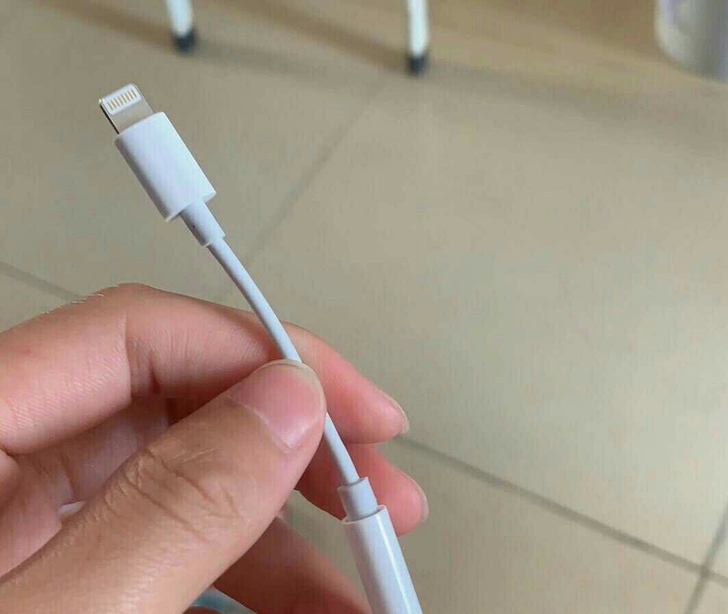 无需蓝牙适用苹果7耳机扁口转接头iPhon...