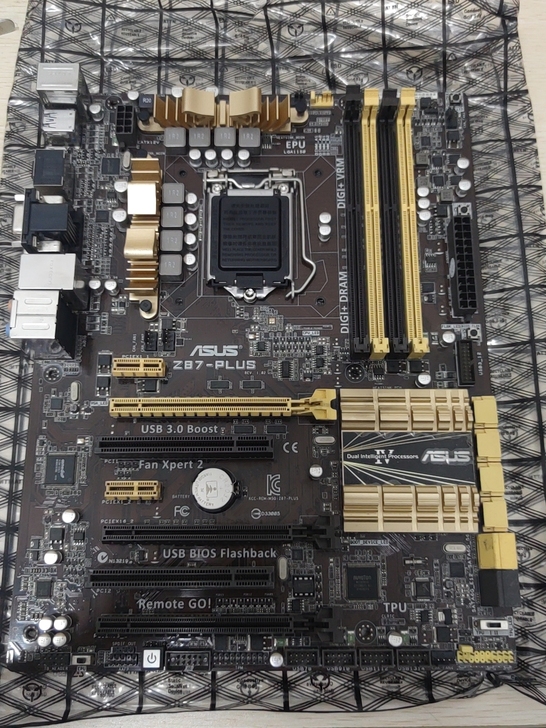 ASUS/华硕Z87-PLUS 四内存槽高...