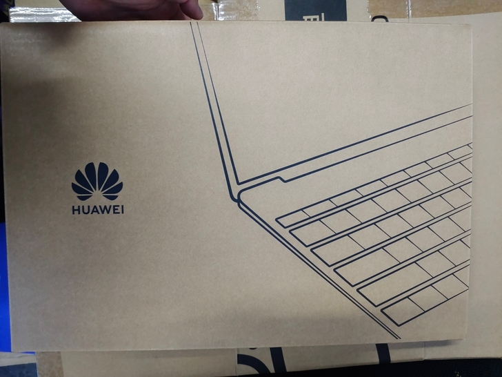 华为MateBook 14 14英寸轻薄本...