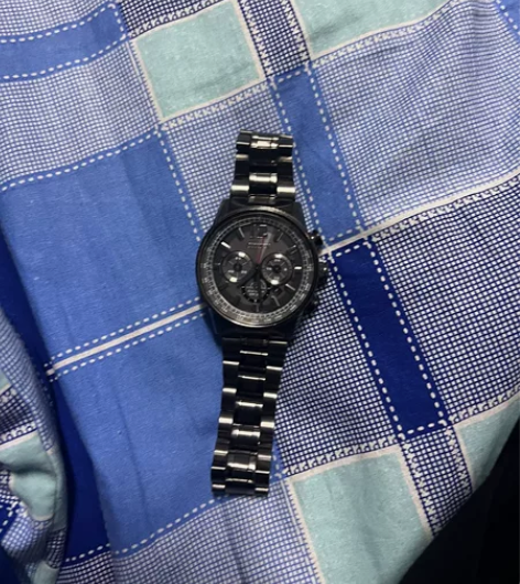 亲戚送的日本进口手表，西铁城，没戴多久，闲...