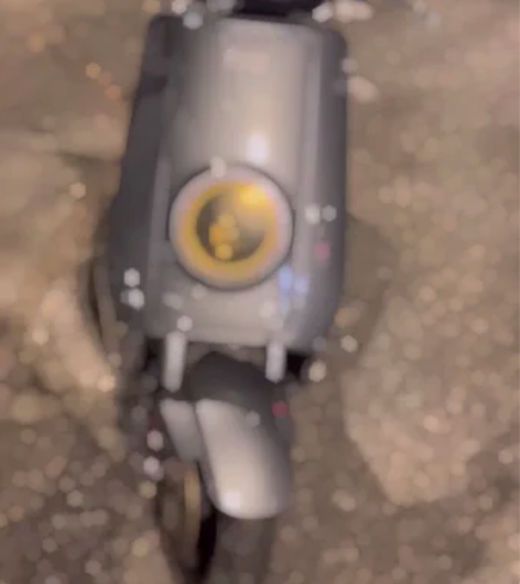 小牛电动，一八年准新车没有App电池保护了...