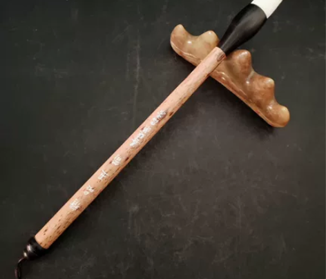 材质：特制加键羊毫玉筍笔一只，花竹笔杆 ，...