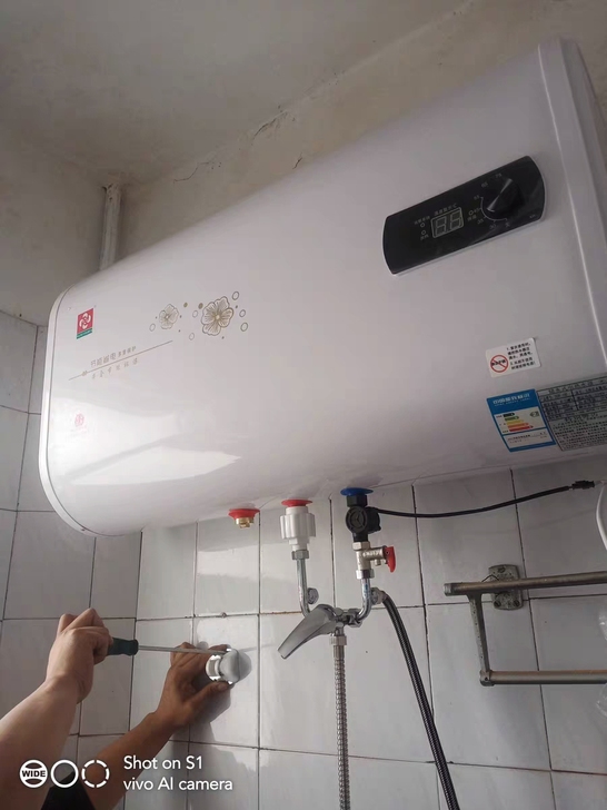 全新半价处理！家用 电 热水器50升60l...