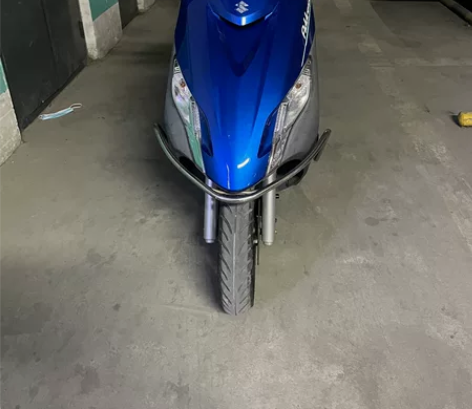 公户2018年铃木UU摩托车125排量，手...