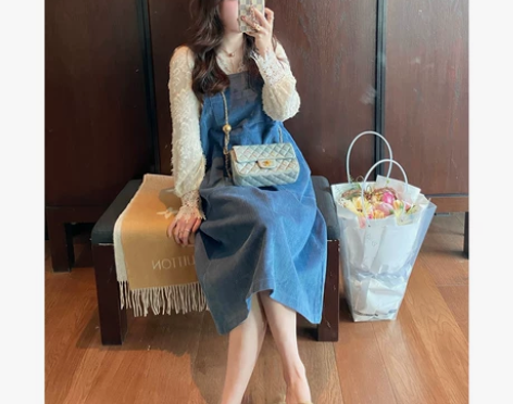 ?全新 海盐蓝灯芯绒背带裙 感兴趣的话点“...