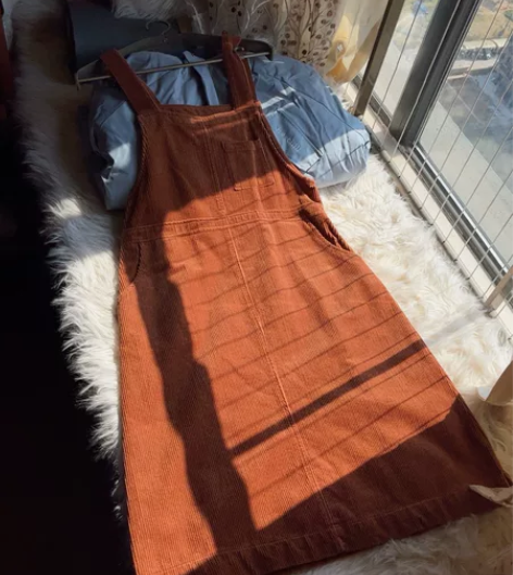 橙色灯芯绒背带裙 有口袋 唯品会购入 m码...