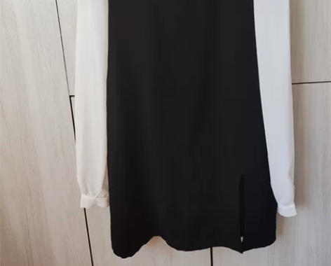 学院风V领小宽松背心裙裤＋经典木耳边翻领半...