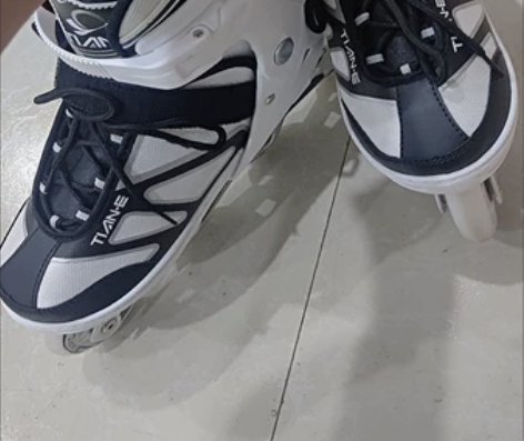 SOFT轮滑鞋冠军推荐溜冰鞋成人旱冰轮滑鞋...