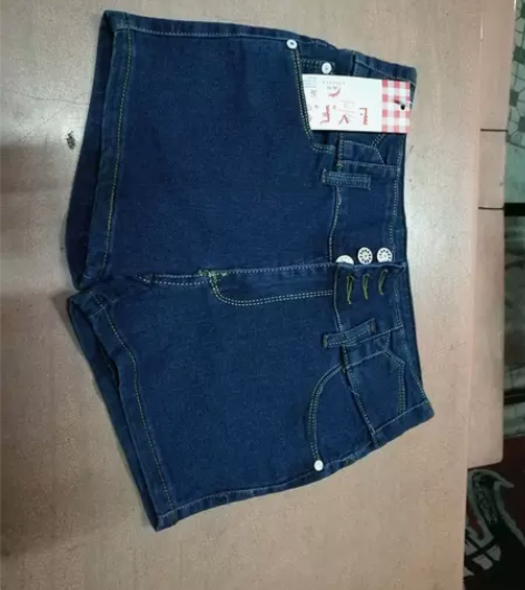 店铺清货牛仔短裤女生 店铺清货包邮，都有码...