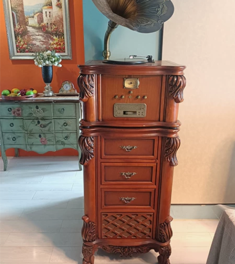 #高档会所家具全球古典留声机领导品牌-梵尼...