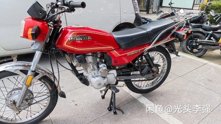 求购五羊本田125自己骑的，