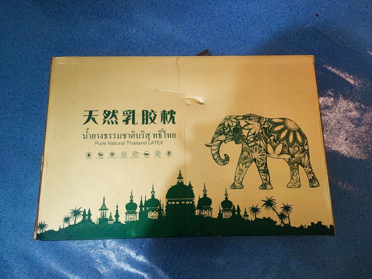 泰国天然乳胶枕头  全新