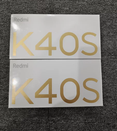 红米k40s   12+256黑色，银色，...