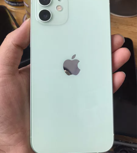 苹果12。绿色国行128。 电池85。全原...