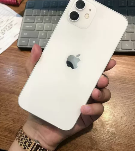 苹果12几乎全新二手手机低价出可以当备用机...