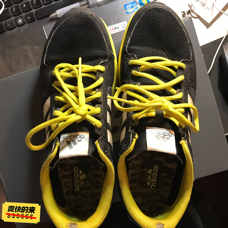 Adidas阿迪达斯跑步鞋男，尺码：43，...