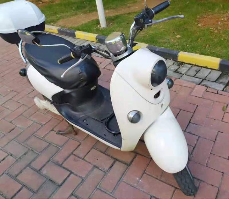 绿源电动车60v可以跑65公里，跑起来很静...