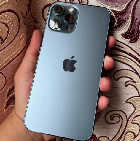 特价出12Pro 512G 平台交易 iP...