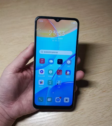 OPPO A35 内存4+128全原装，外...