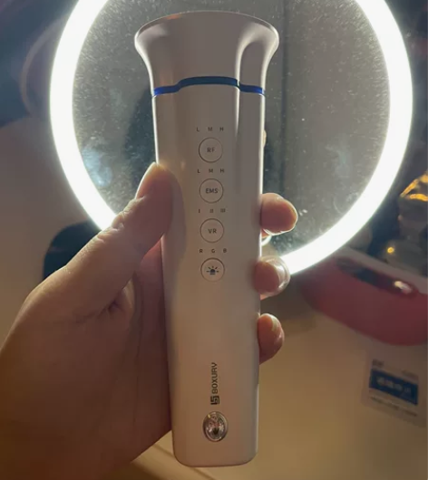 伯奢美容仪 京东购入 九成新，凝胶大概剩了...